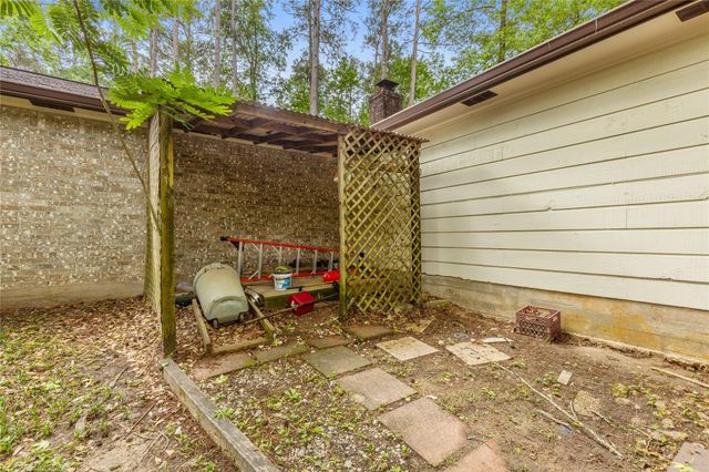 3740 Summer Lane, Huntsville, TX 77340