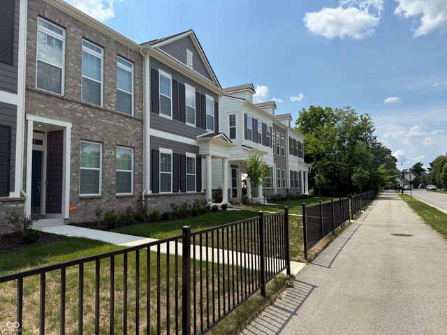 518 Gilder Drive, Carmel, IN 46032