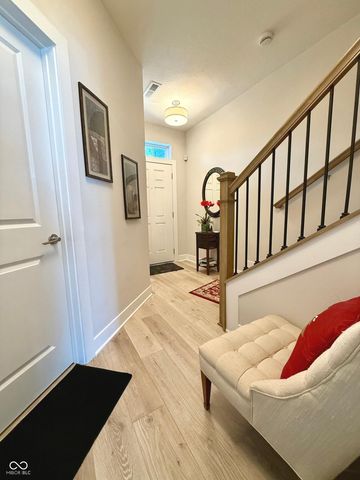 518 Gilder Drive, Carmel, IN 46032