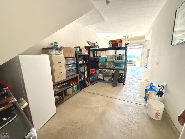 518 Gilder Drive, Carmel, IN 46032