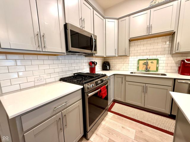 518 Gilder Drive, Carmel, IN 46032