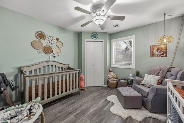 42 Park Village Ave SW, Cedar Rapids, IA 51404