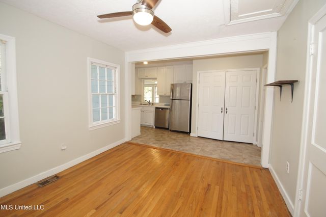 811 Oakwood Drive, Clinton, MS 39056