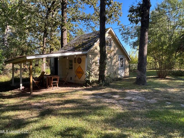 811 Oakwood Drive, Clinton, MS 39056