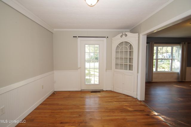 811 Oakwood Drive, Clinton, MS 39056