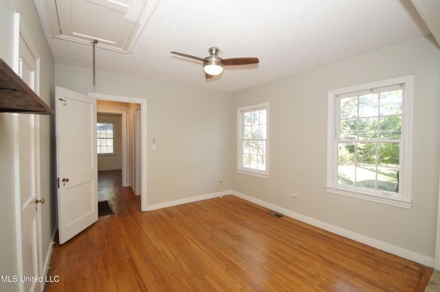 811 Oakwood Drive, Clinton, MS 39056