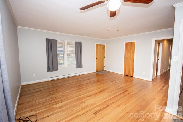 291 Spicewood Circle, Troutman, NC 28166