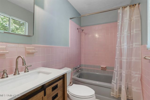 2067 Southwood Road, Jackson, MS 39211