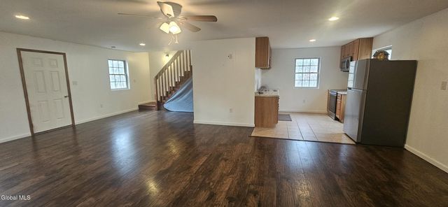 374 North Ridge Road, New Baltimore, NY 12087