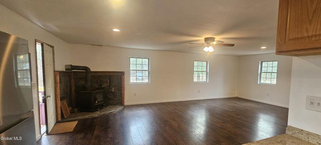 374 North Ridge Road, New Baltimore, NY 12087