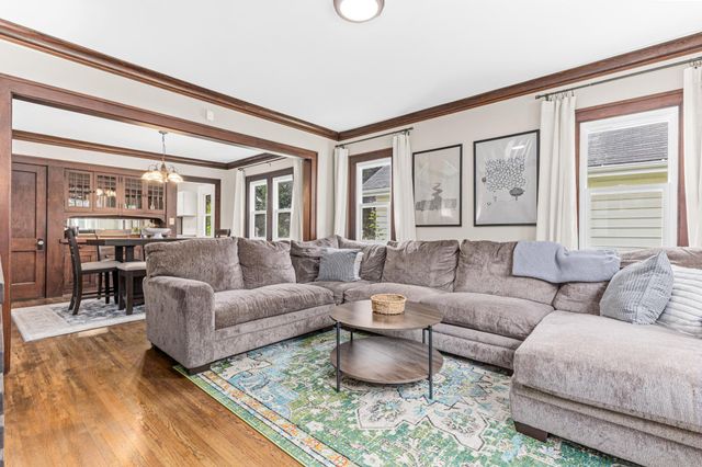 3350 Knox Avenue N, Minneapolis, MN 55412