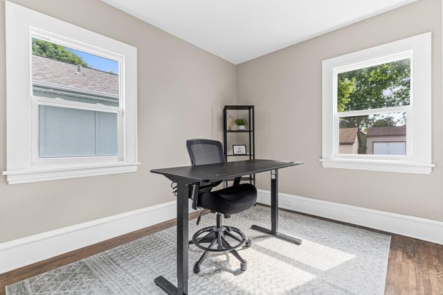 3350 Knox Avenue N, Minneapolis, MN 55412