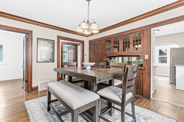 3350 Knox Avenue N, Minneapolis, MN 55412