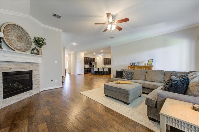 24807 Pleasant Shores Court, Richmond, TX 77406