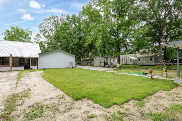 1801 Landry Dr, Baker, LA 70714