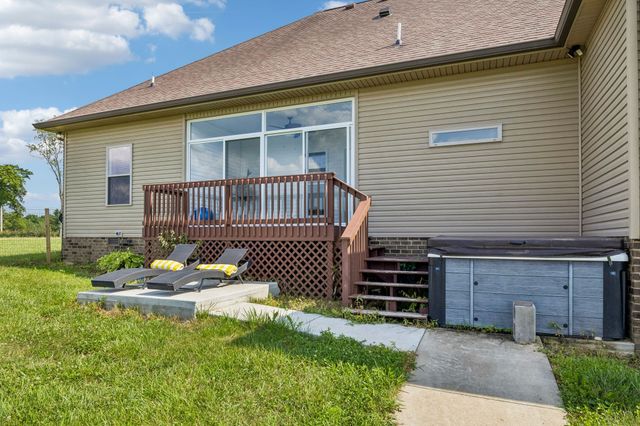 1088 Atkins Road Ext, Cedar Hill, TN 37032
