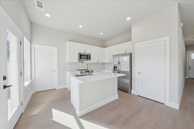 113 Church Street, Waxahachie, TX 75165