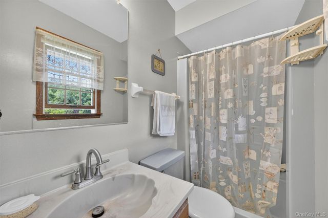 22 Beverly Drive, Warwick, NY 10990