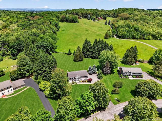 22 Beverly Drive, Warwick, NY 10990