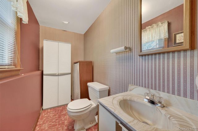 22 Beverly Drive, Warwick, NY 10990