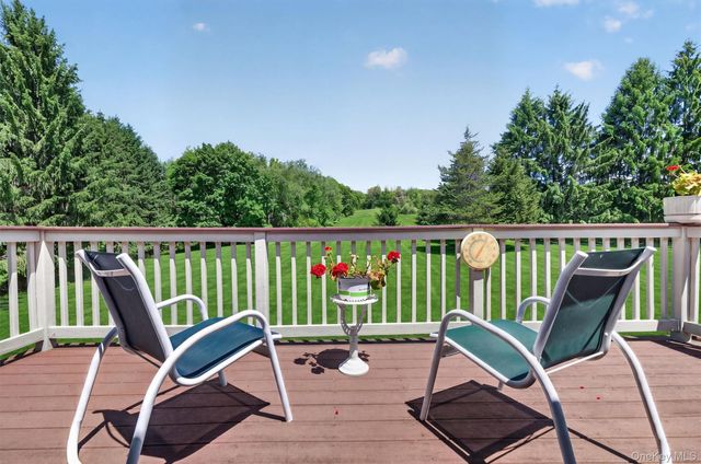 22 Beverly Drive, Warwick, NY 10990