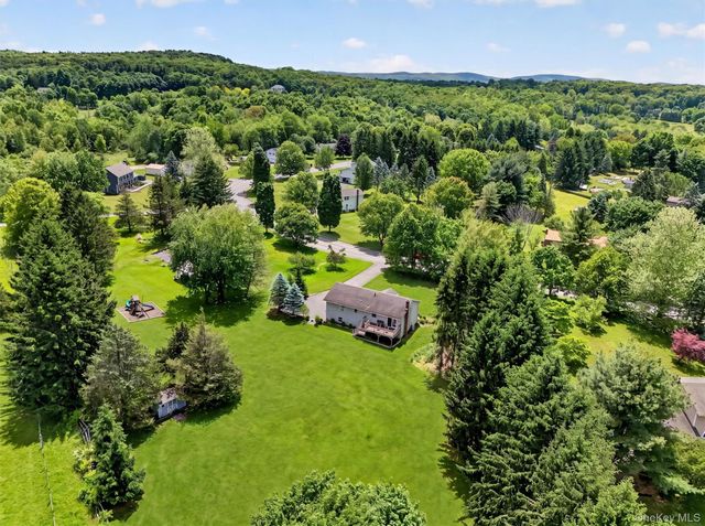 22 Beverly Drive, Warwick, NY 10990
