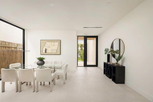 3113 Elizabeth Street, Miami, FL 33133