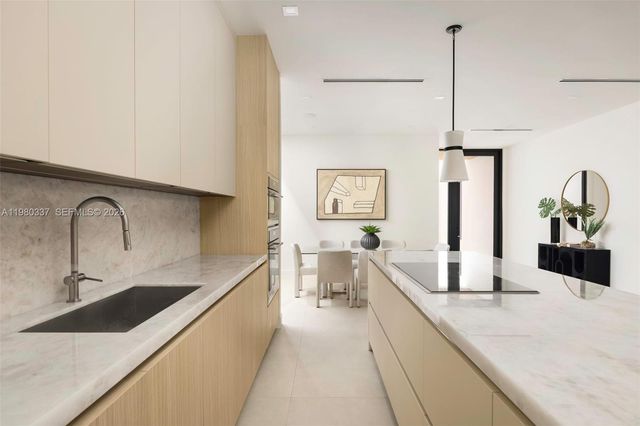 3113 Elizabeth Street, Miami, FL 33133