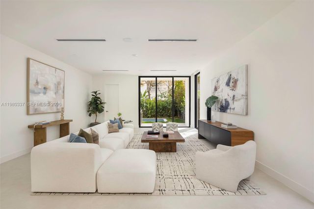 3113 Elizabeth Street, Miami, FL 33133