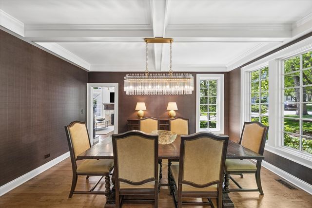 829 S Thurlow Street, Hinsdale, IL 60521