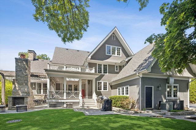829 S Thurlow Street, Hinsdale, IL 60521