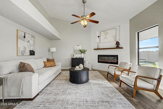 902 N SAINT ELENA Street, Gilbert, AZ 85234