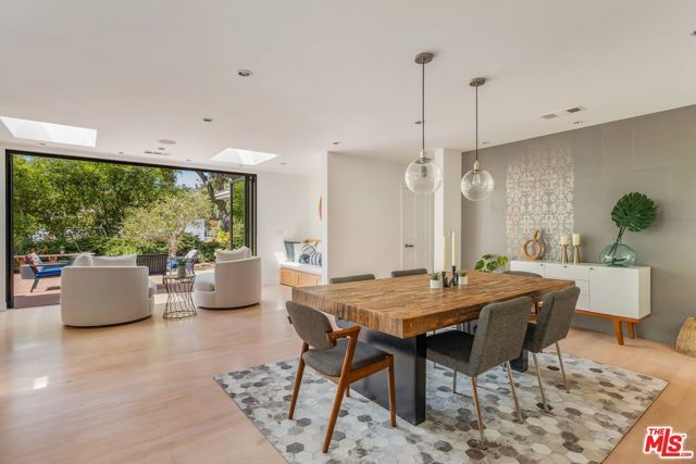 874 N Norman Place, Los Angeles, CA 90049