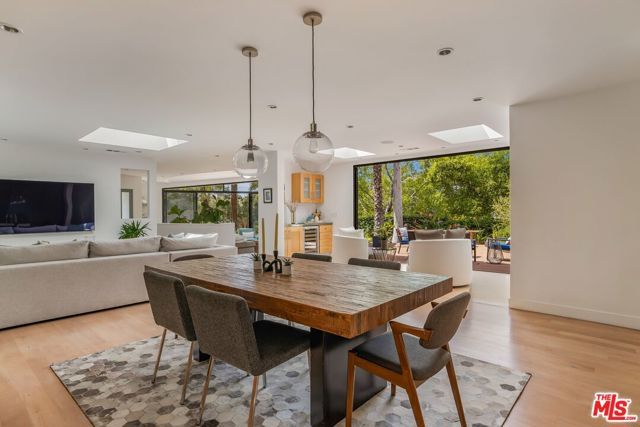 874 N Norman Place, Los Angeles, CA 90049