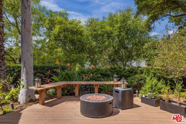 874 N Norman Place, Los Angeles, CA 90049