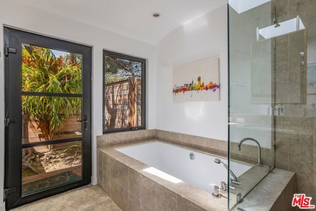 874 N Norman Place, Los Angeles, CA 90049