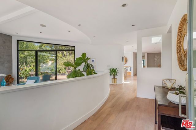 874 N Norman Place, Los Angeles, CA 90049