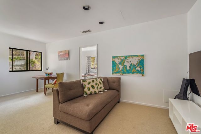 874 N Norman Place, Los Angeles, CA 90049