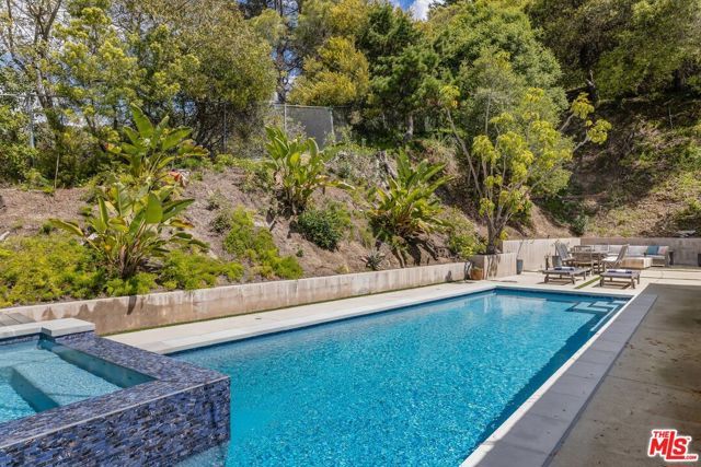 874 N Norman Place, Los Angeles, CA 90049