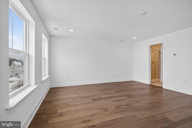 135 JOHN VANZANDT DR, Titusville, NJ 08560