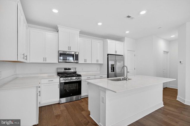 135 JOHN VANZANDT DR, Titusville, NJ 08560