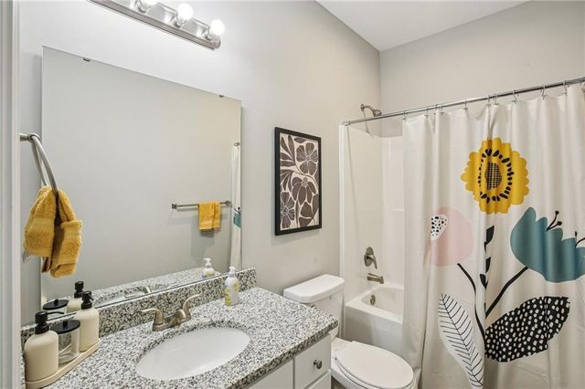 1108 NW Hilltop Lane, Grain Valley, MO 64029