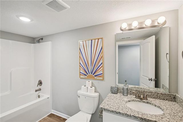 1108 NW Hilltop Lane, Grain Valley, MO 64029