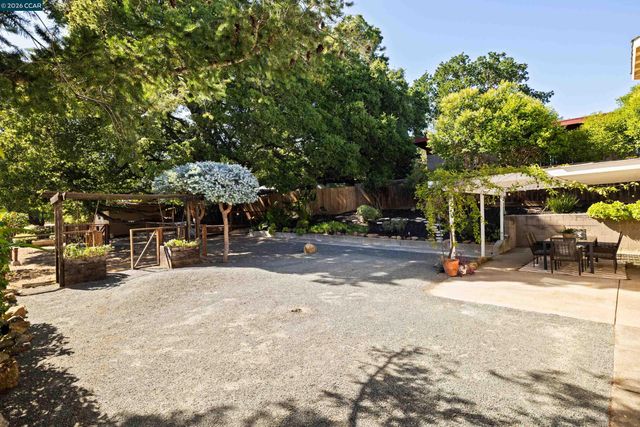 599 Best Rd, Pleasant Hill, CA 94523