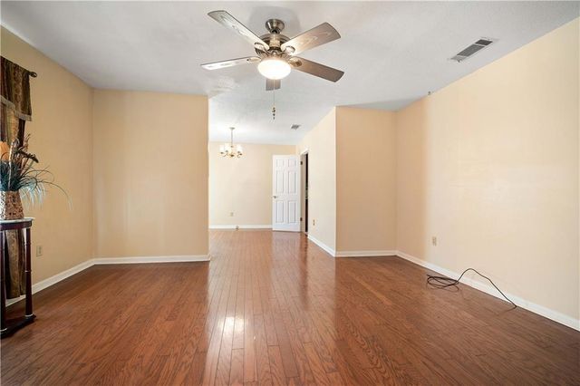 5174 Roswell S Road, Mobile, AL 36619
