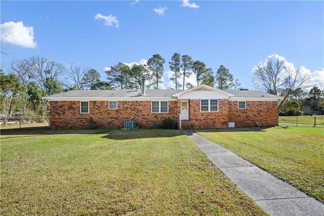 5174 Roswell S Road, Mobile, AL 36619