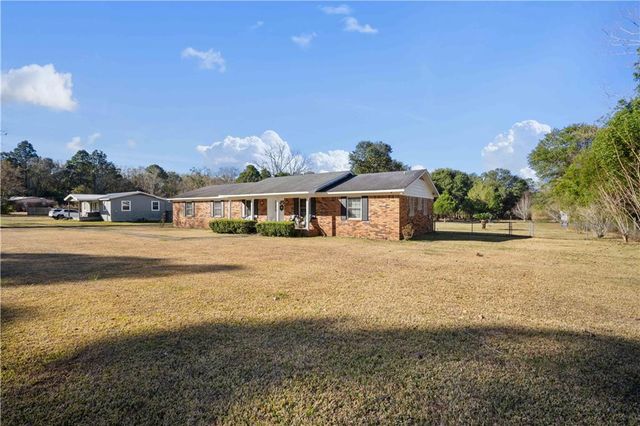 5174 Roswell S Road, Mobile, AL 36619