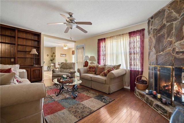 5174 Roswell S Road, Mobile, AL 36619