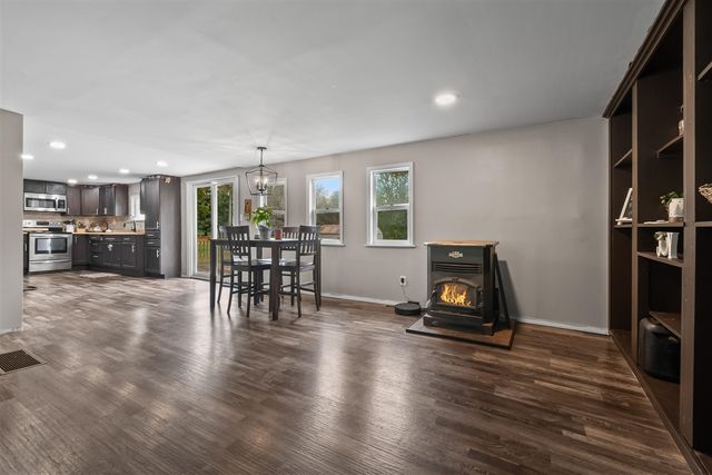 1240 E Hastings Lake Road, Jonesville, MI 49250