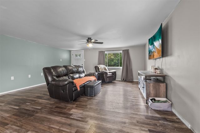 1240 E Hastings Lake Road, Jonesville, MI 49250